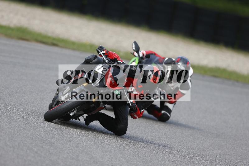 /53 16.09.2025 Track Day Domi Aegerter ADR/Gruppe gruen/72